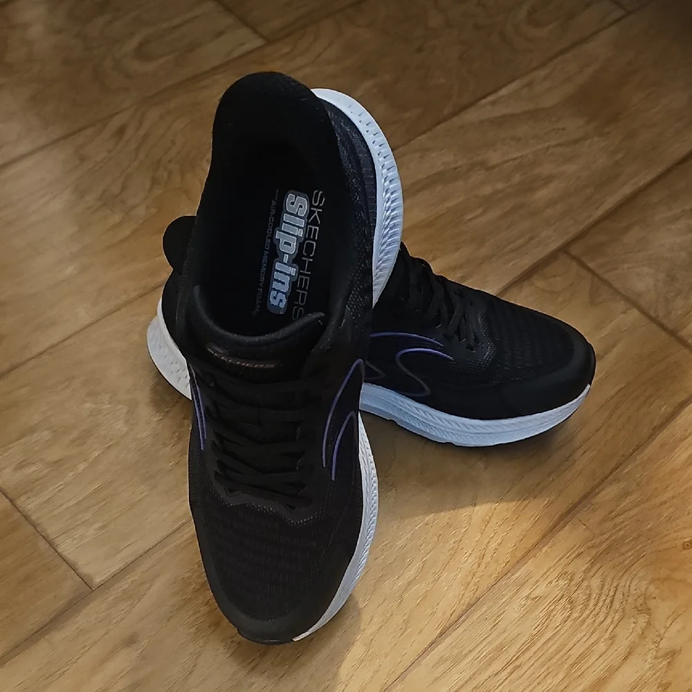 Skechers Women's Black Athletic Slip-Ins Running Shoes